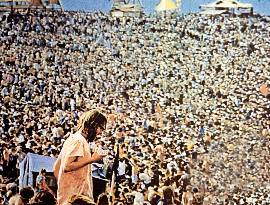 Woodstock: Ötvenezer ember helyett félmillió érkezett