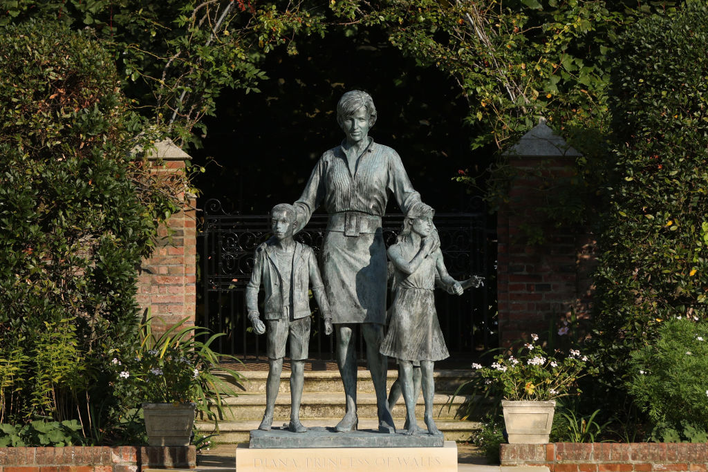 A Diana-szobor a Kensington-palotában