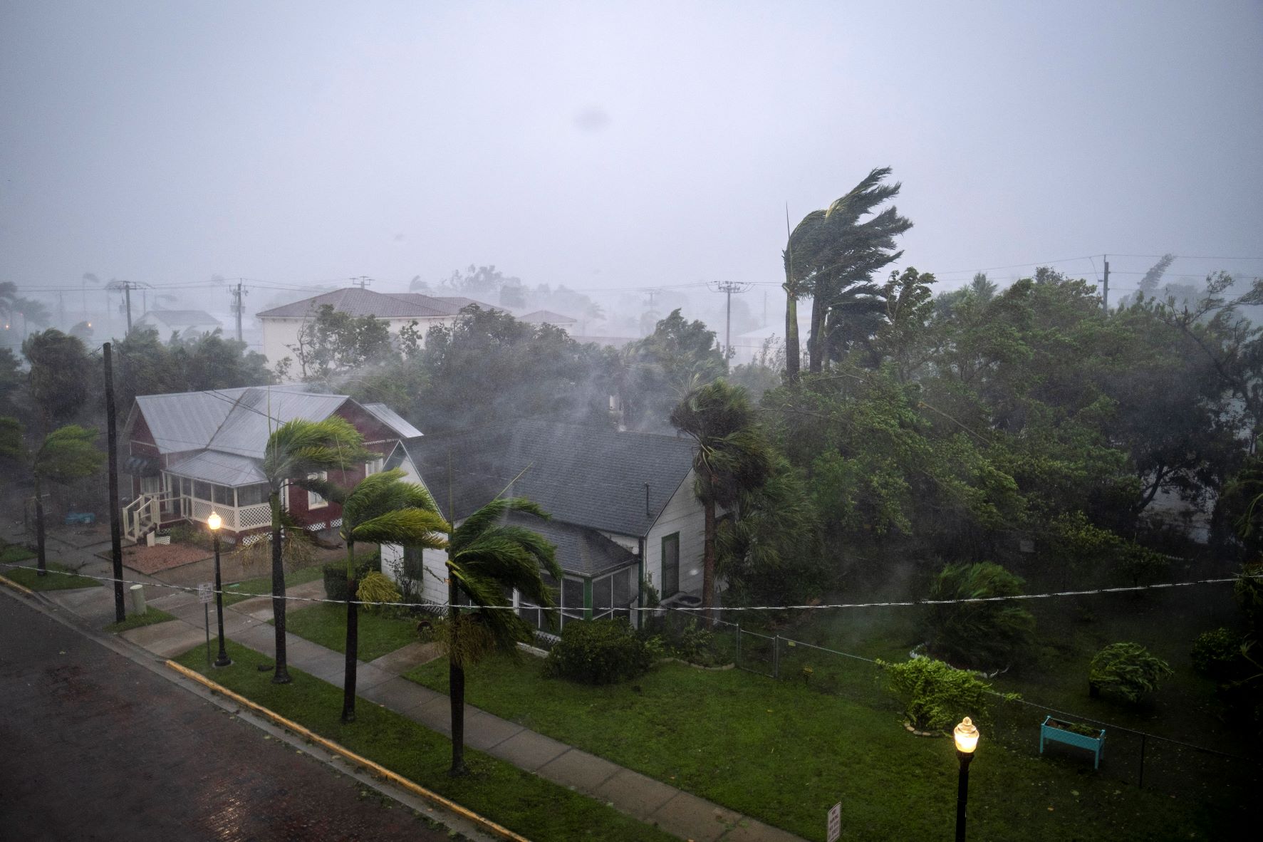 Az Ian hurrikán pusztítása Floridában