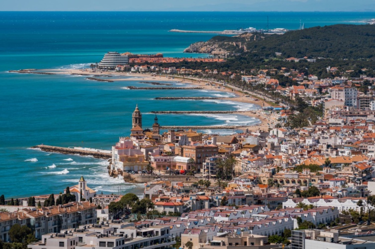 Sitges spanyol település látképe