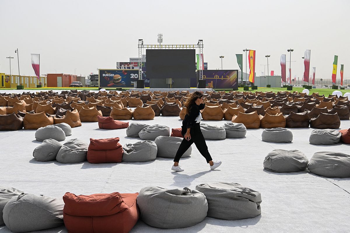 Szurkolói zóna Dohában.