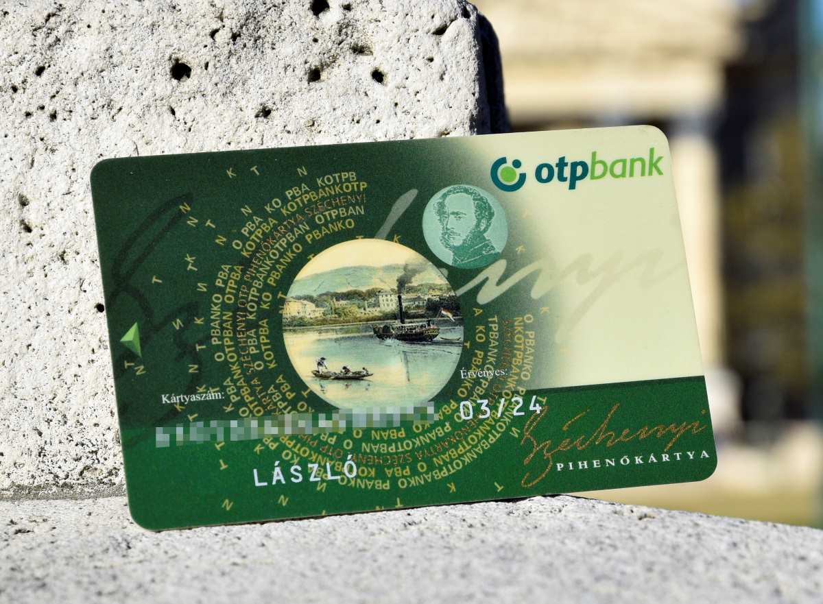 Egy, az OTP Bank által kibocsátott Széchenyi Pihenőkártya, (SZÉP Kártya) egy kártyaformátumú, univerzális, elektronikus utalvány