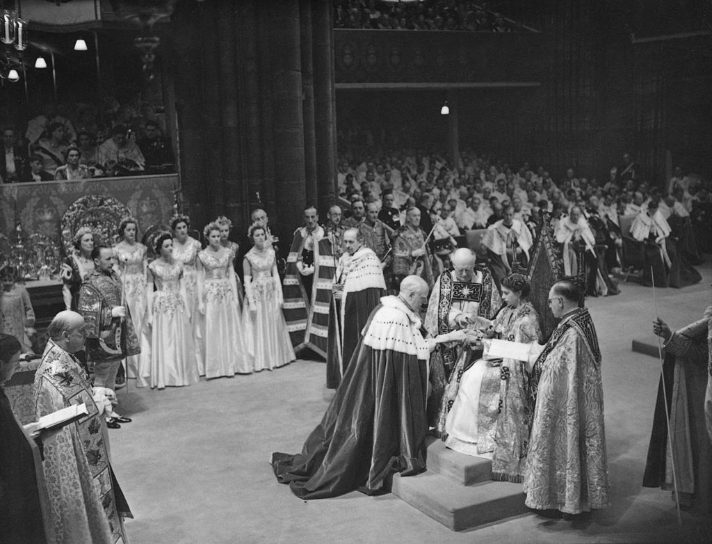 II. Erzsébet koronázása a Westminster apátságban