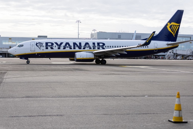 A Ryanair légitársaság egy repülőgépe