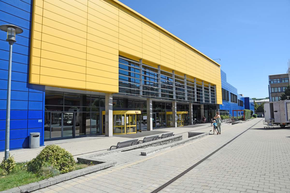 Az ország első IKEA áruháza Budapesten, az Örs vezér téren