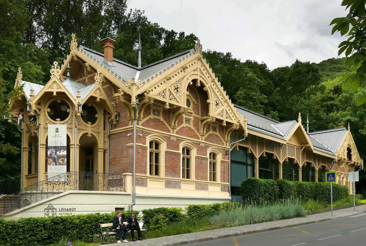 Lóvasút Kulturális és Rendezvényközpont Zugligetben