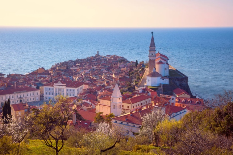 Piran városa tavasszal