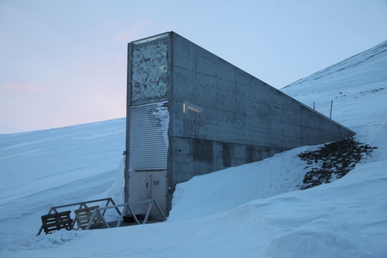 A Nemzetközi Magbunker a norvégiai Spitzbergákon