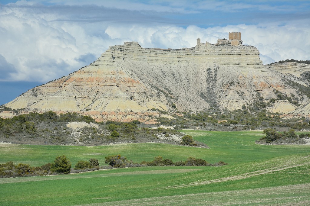 Középkori erődítmény Spanyolország Aragónia tartományában