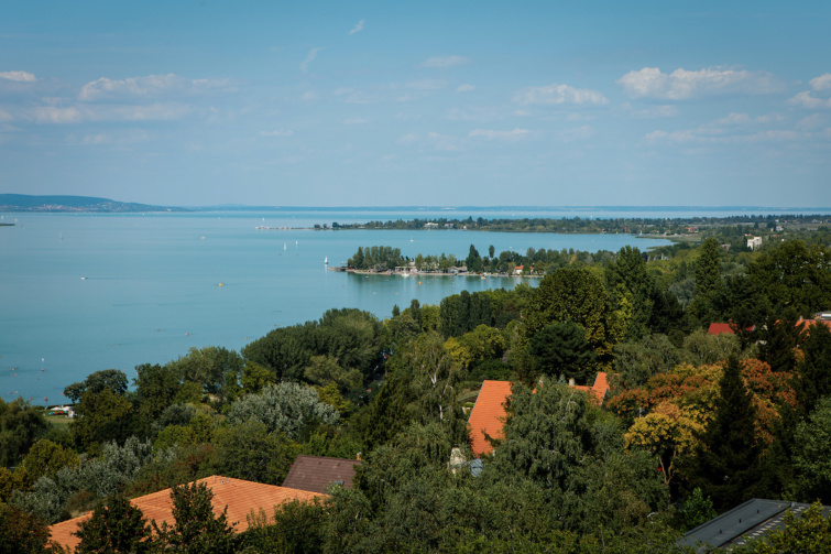 Népszerű balatoni úti cél, Balatonföldvár