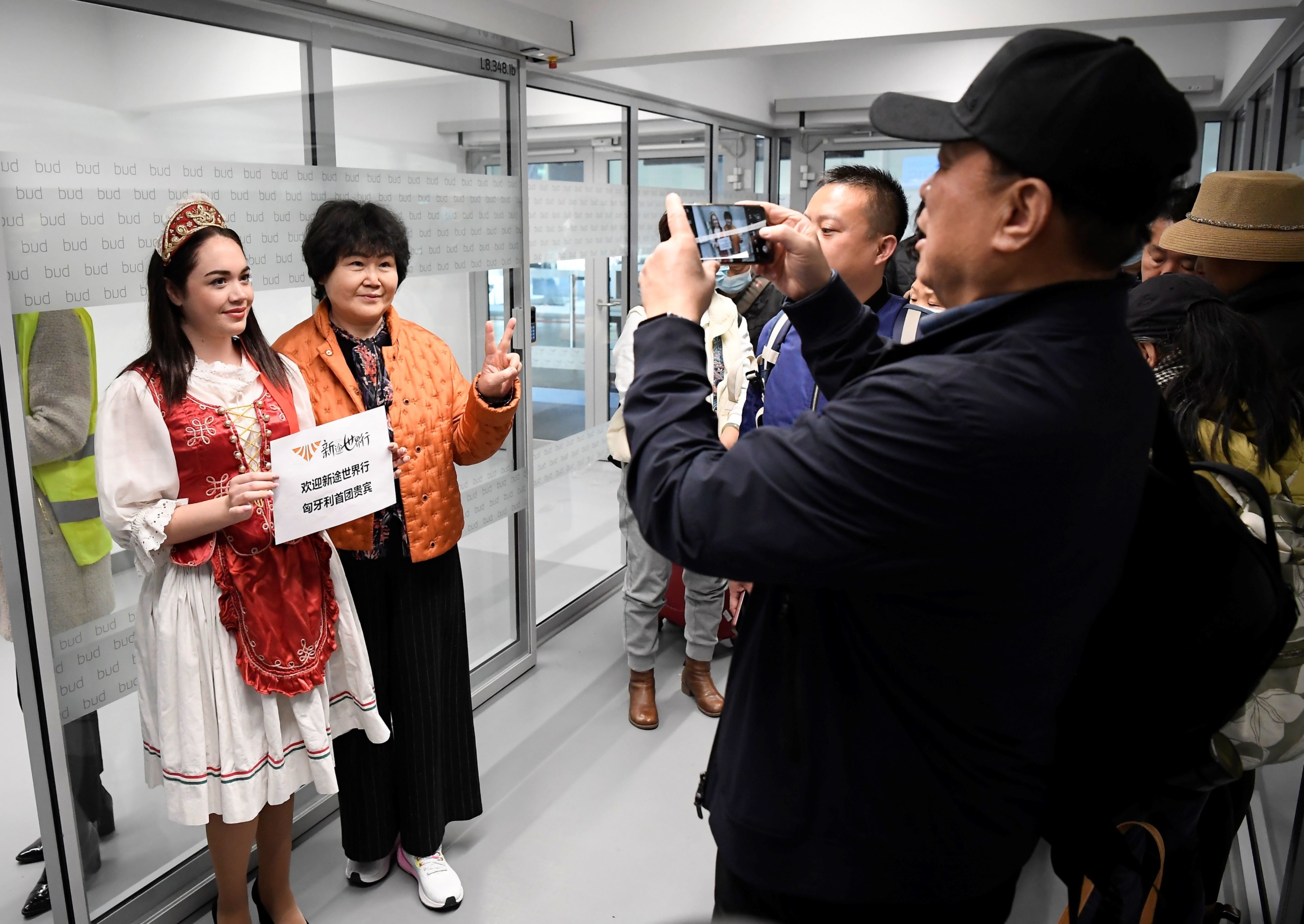 Újra érkeznek csoportos turistavízummal rendelkező kínai turistacsoportok Magyarországra