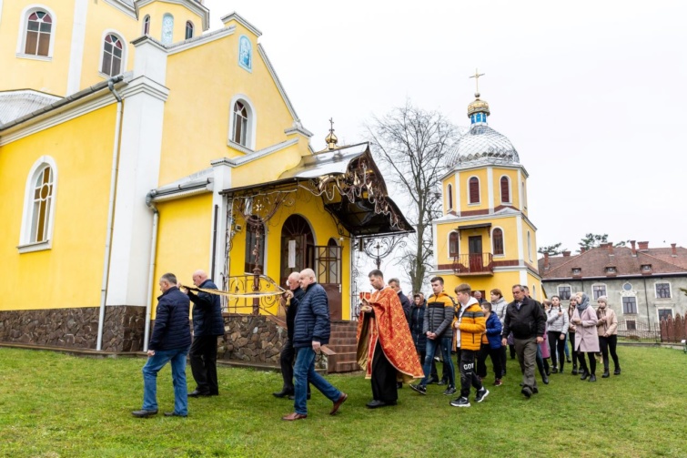Istentisztelet Ukrajnában nagypénteken