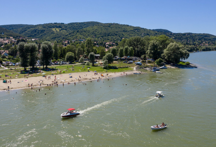 Szabadstrand Dunabogdánynál