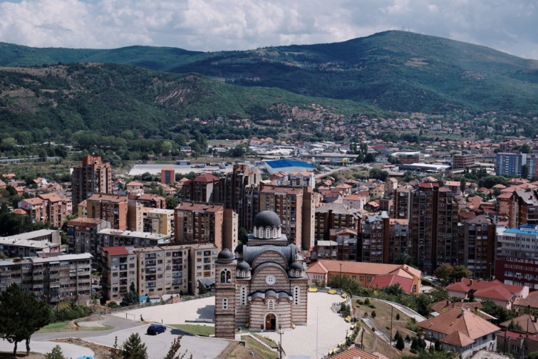 Ortodox templom a szerb többségű koszovói Mitrovicában.