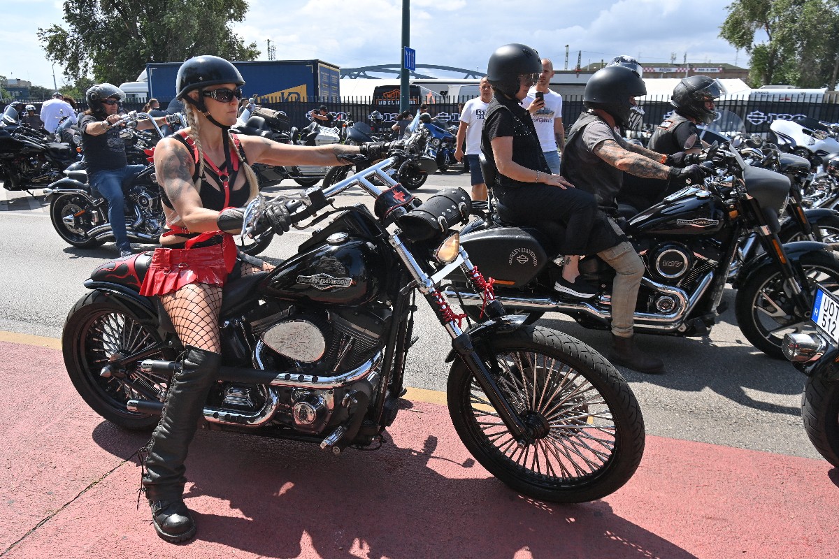6000 Harley-Davidson motor dübörgött Budapest utcáin