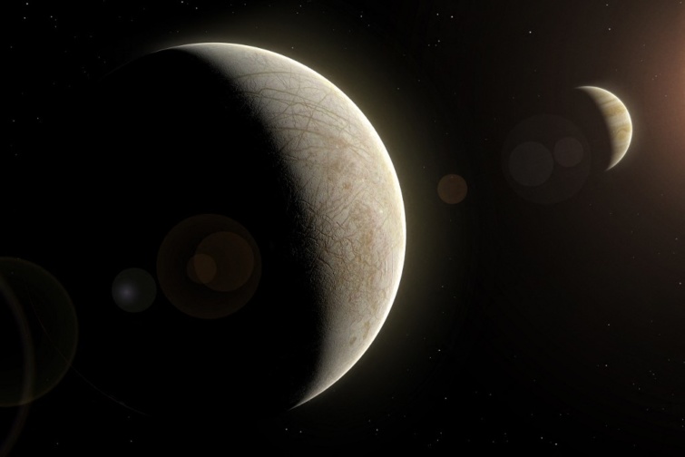 A Jupiter és a negyedik legnagyobb holdja, az Europa