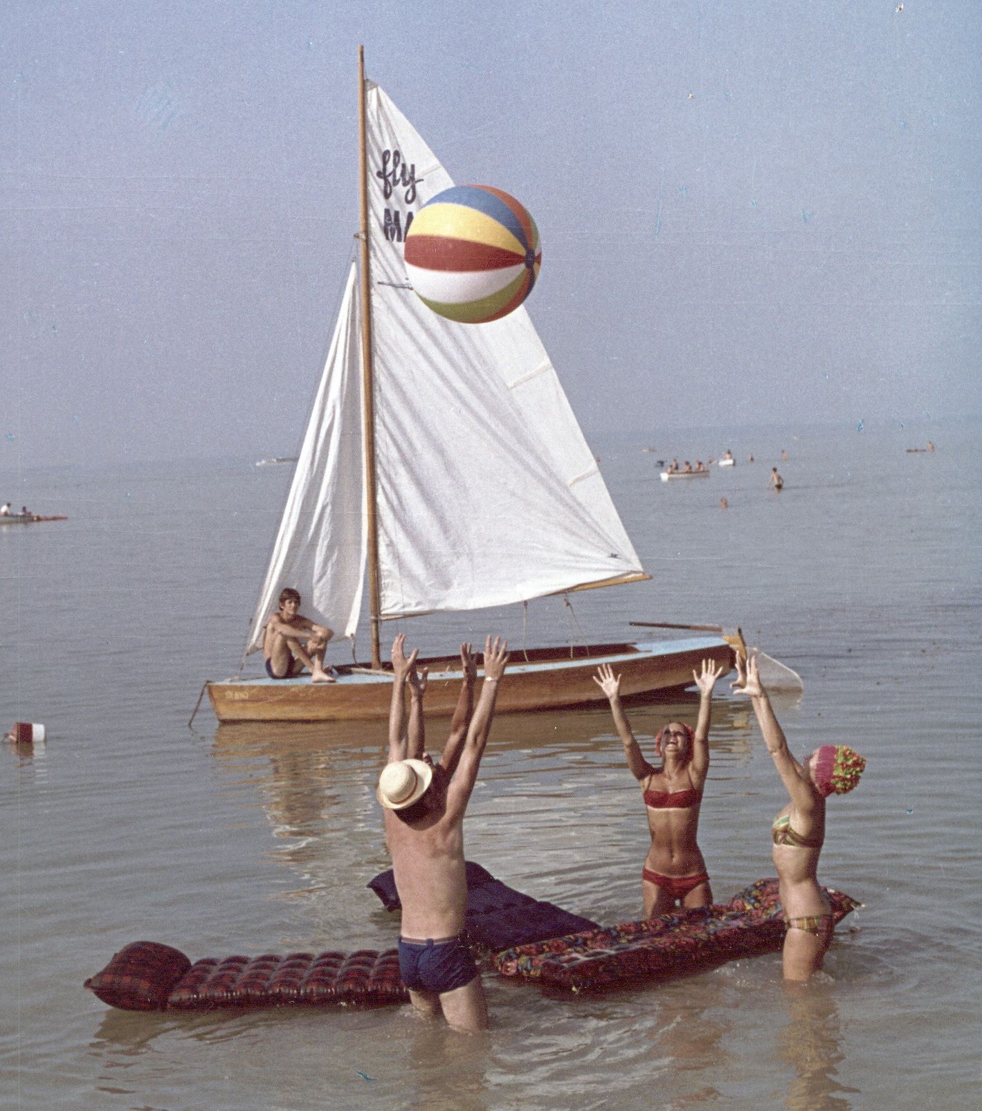 Balaton, A Palma Gumigyár reklámfotója 1969-ben.