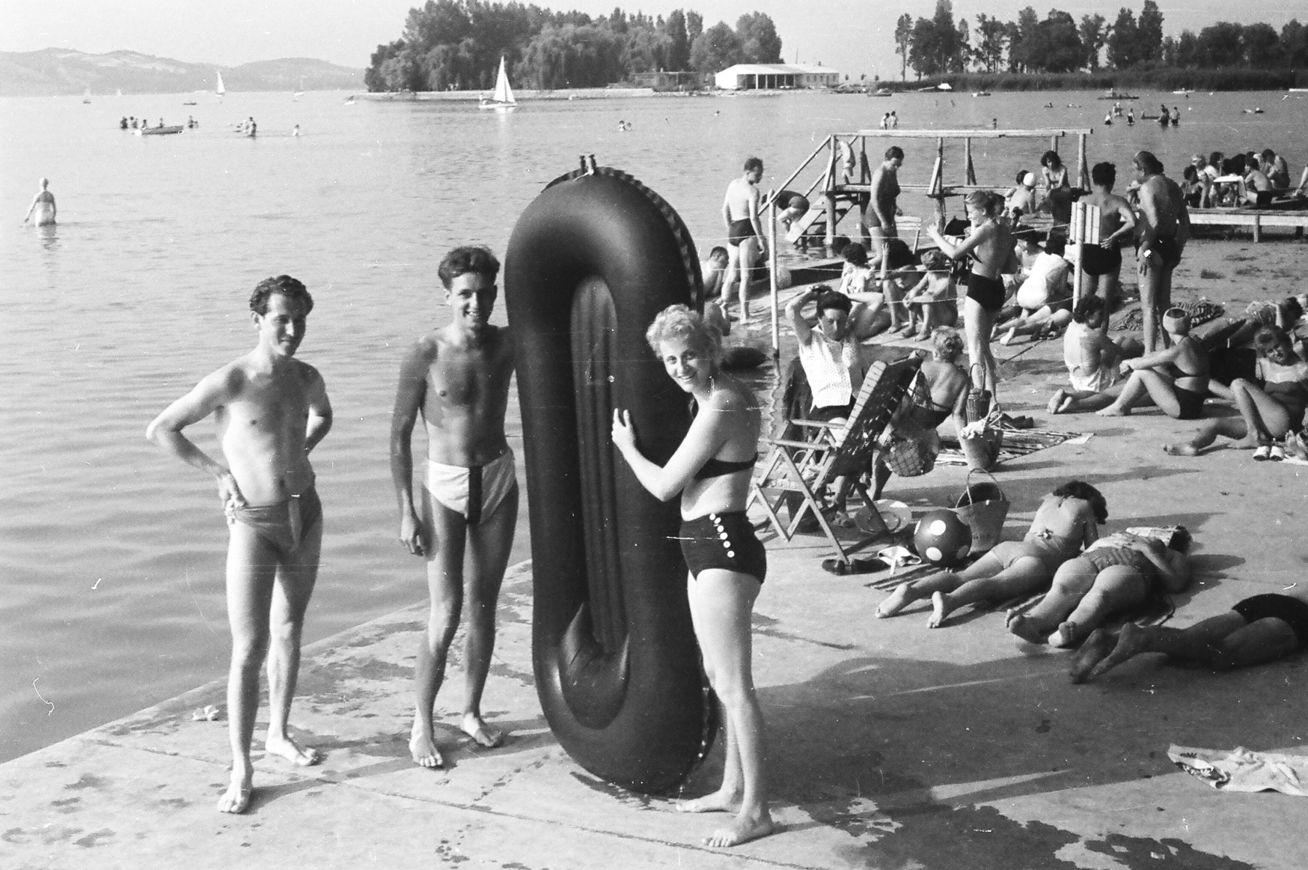 Balatonföldvár, strand a Kvassay sétányon 1959-ben