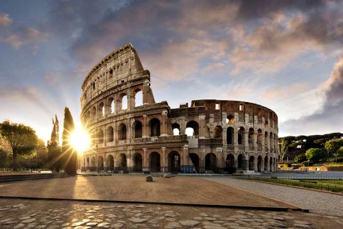 A római Colosseum, a világörökség kincse