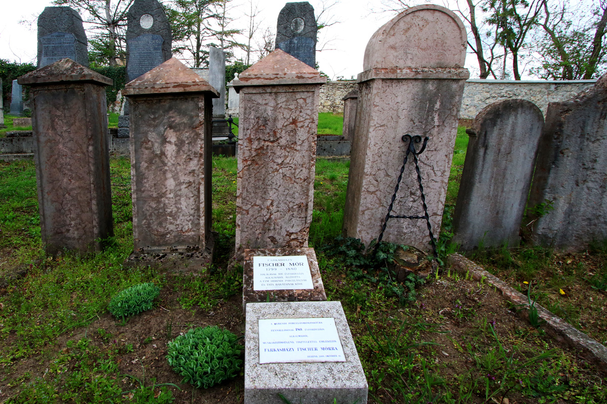 Tata zsidó temető