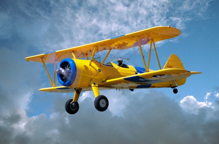 Old timer repülő egy légiparádén