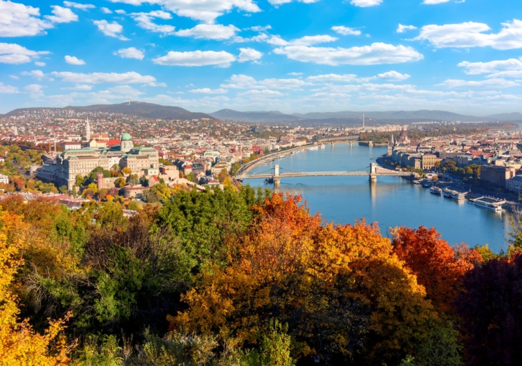 budapest - Startlap Utazás Budapest városképe ősszel