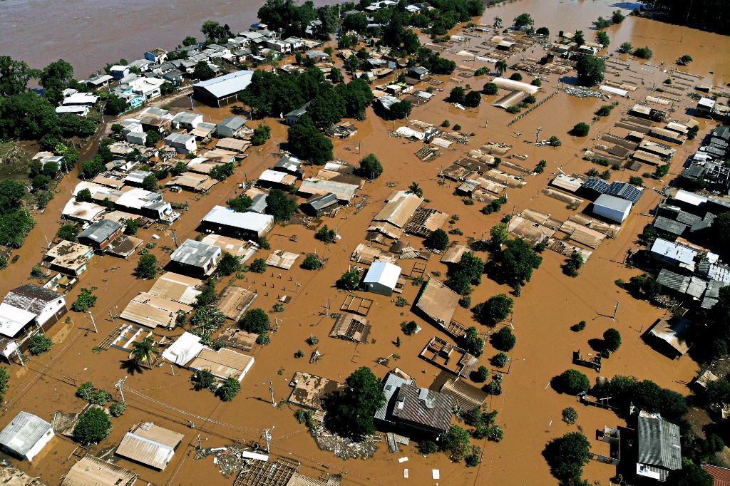 17 városban rendeltek el rendkívüli állapotot az esőzések után