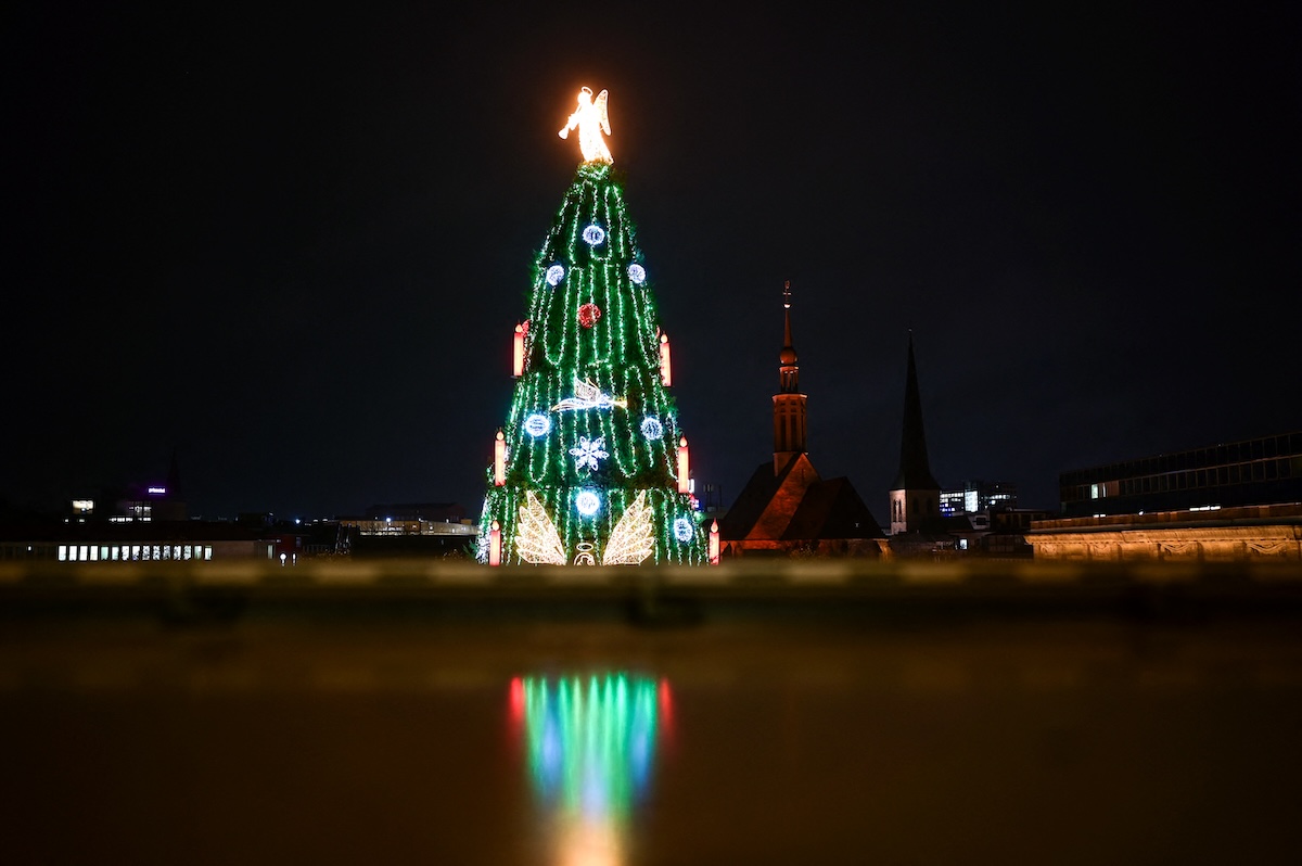 A világ legnagyobb karácsonyfája Dortmundban