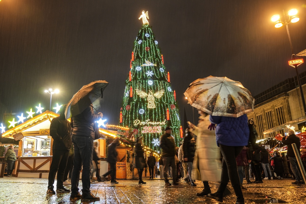 A világ legnagyobb karácsonyfája Dortmundban
