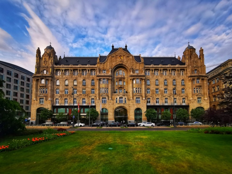 A Four Seasons Hotel Budapest 