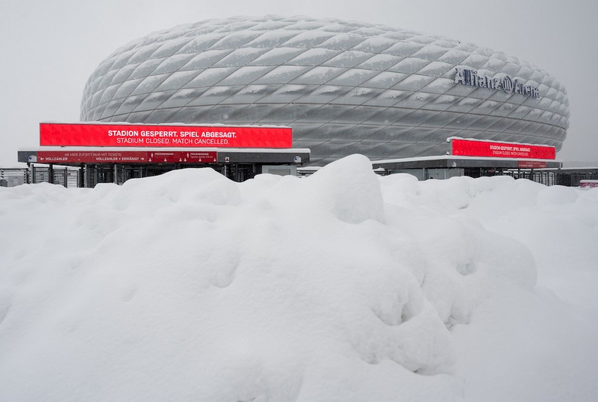 Hó borítja a müncheni Allianz arénát