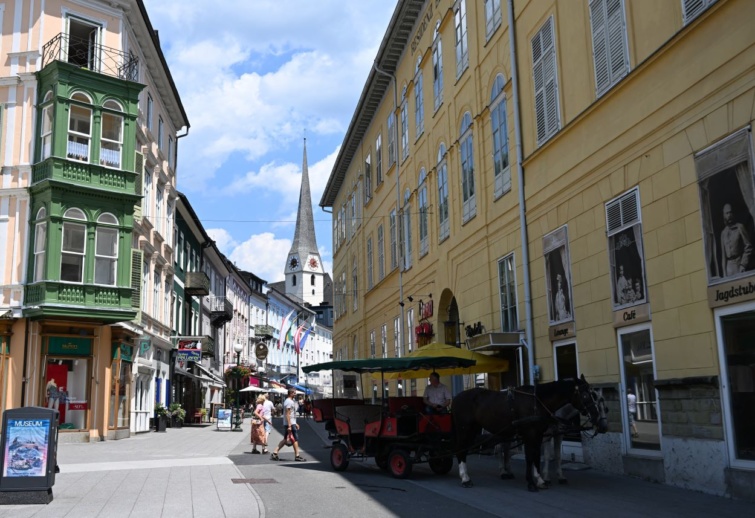  A Bad Ischl-i sétálóövezet látképe