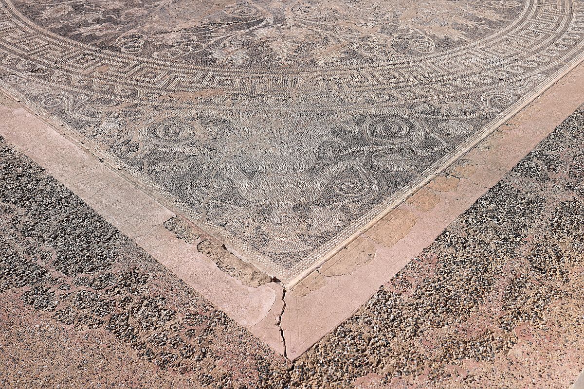 Mozaikpadló Nagy Sándor apja, II. Fülöp makedón király restaurált aigai palotájában.