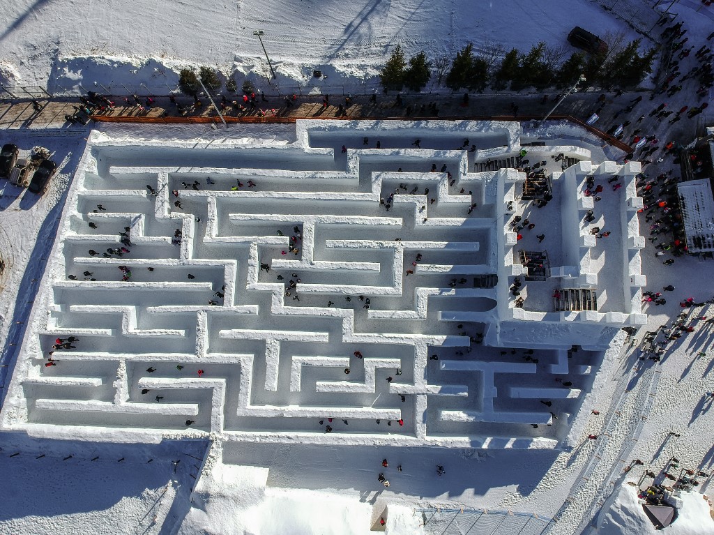 A hólabirintusba a belépő 3 ezer forint körül mozog