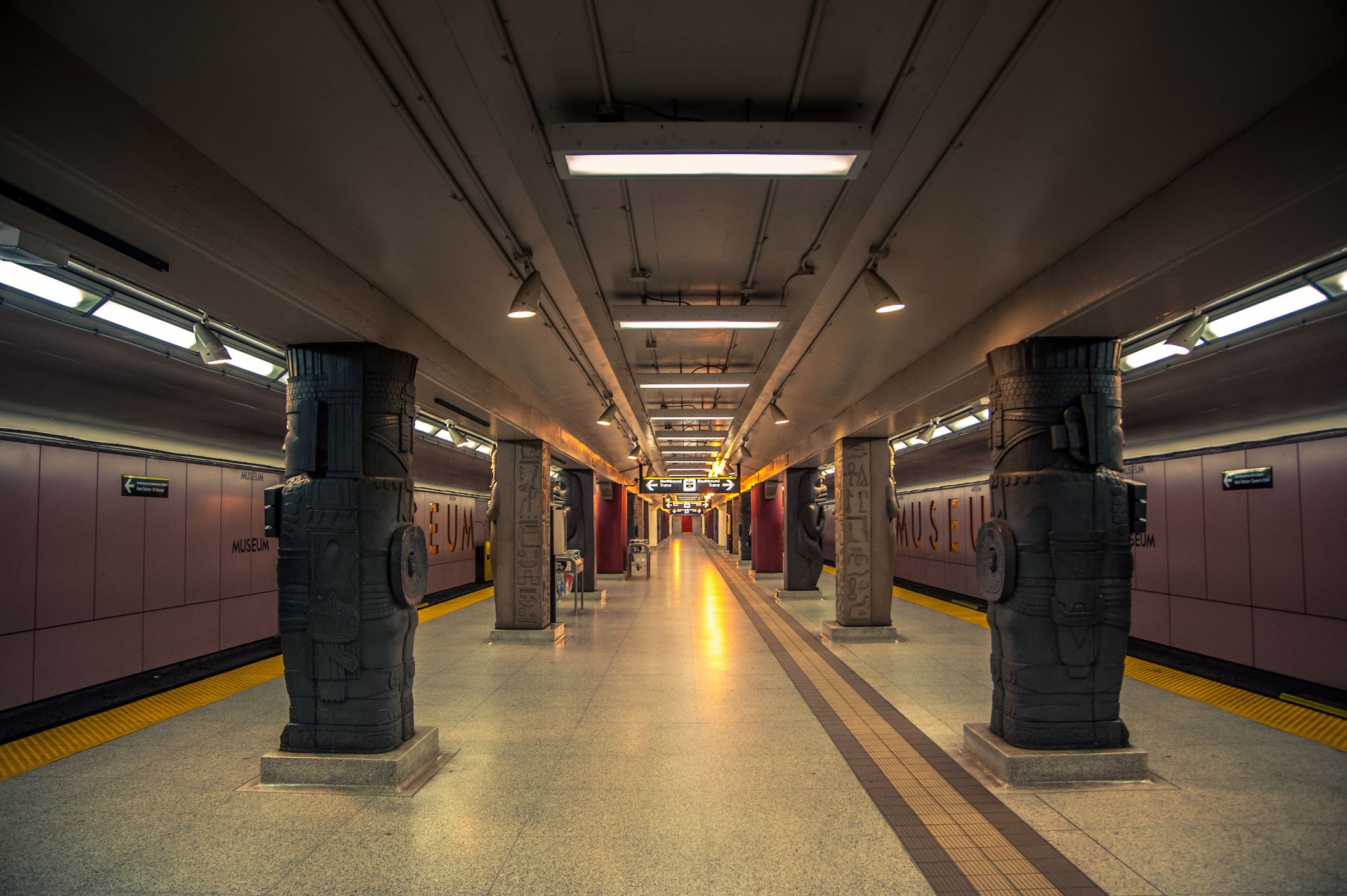 A torontói metrómegálló, ami épp olyan, mint egy múzeum