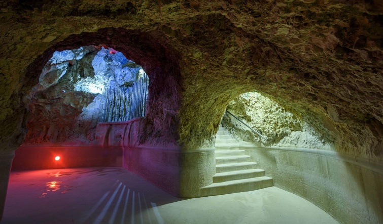 A felújítás alatt álló Miskolctapolca Barlangfürdő 2018. január 26-án.