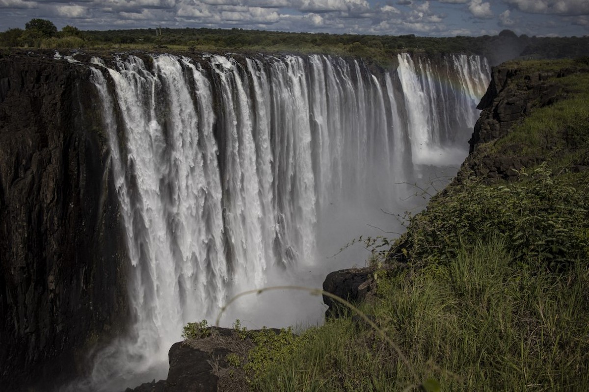 A Viktória-vízesés Zambia és Zimbabwe határán.
