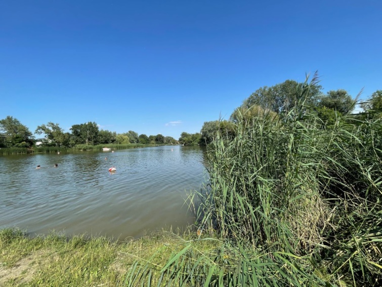 Szabadstrand Szigetcsépnél.