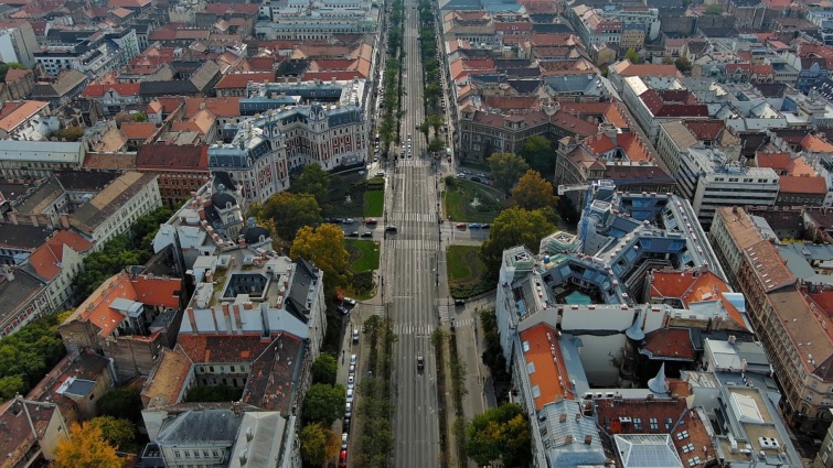 budapest-kodaly-korond - Startlap Utazás Az Andrássy út és a Kodály körönd a magasból.