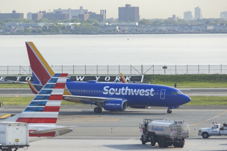 A Southwest Airlines Boeing 737-ese