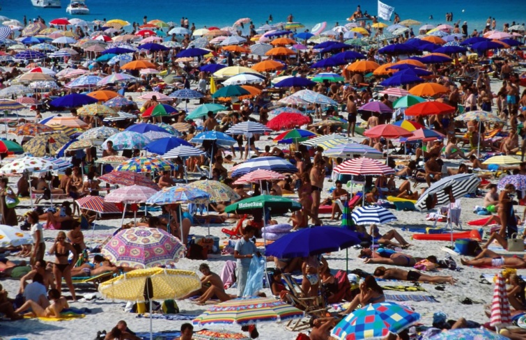 Halálra gázoltak egy turistát egy olasz strandon - Startlap Utazás Olasz strand halálos baleset0