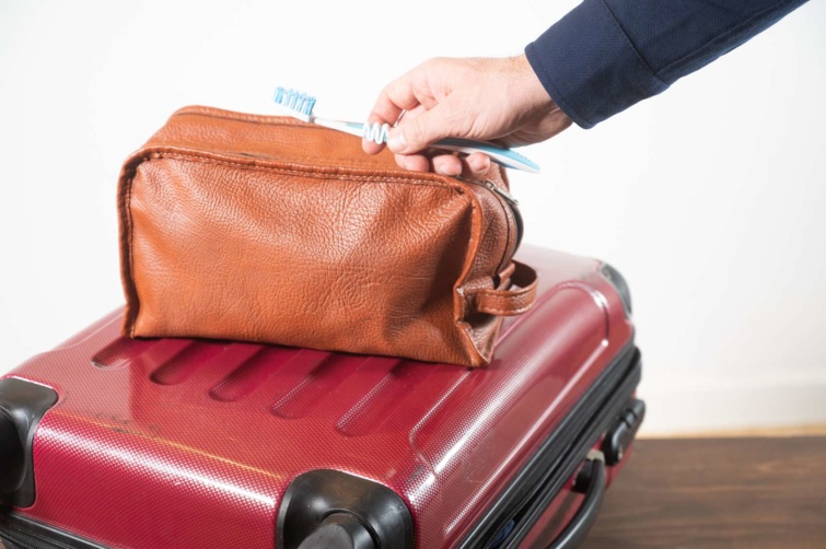 Fogkefe és poggyászok