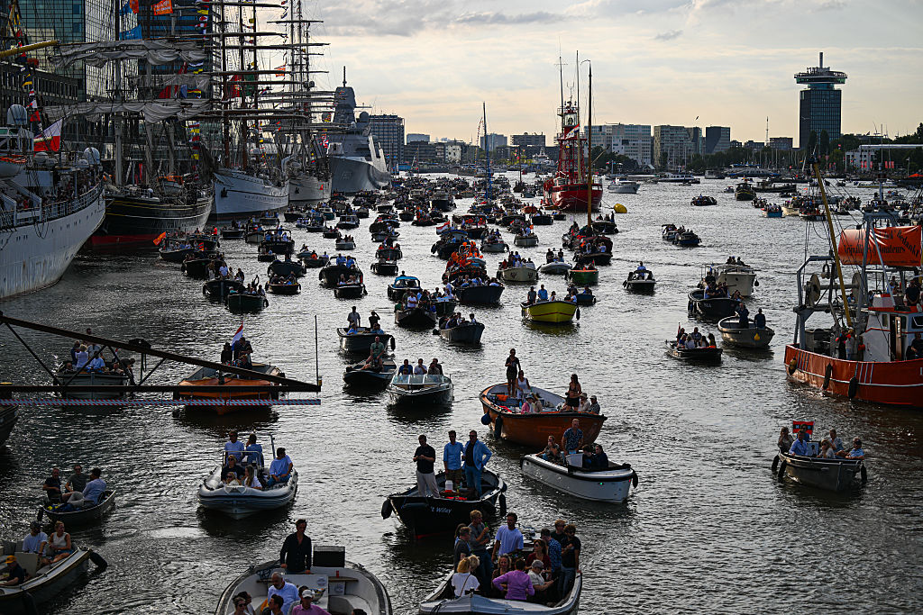 Hajók Amszterdamban