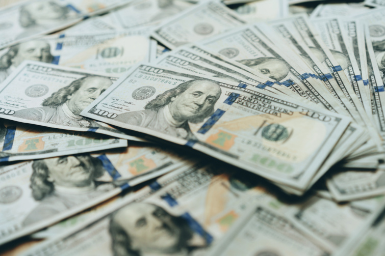 Egy jó nagy kupac dollár