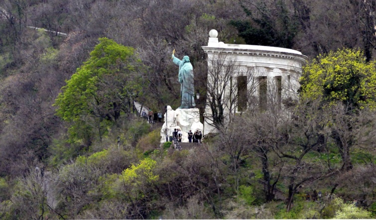 gellert-szobor - Startlap Utazás