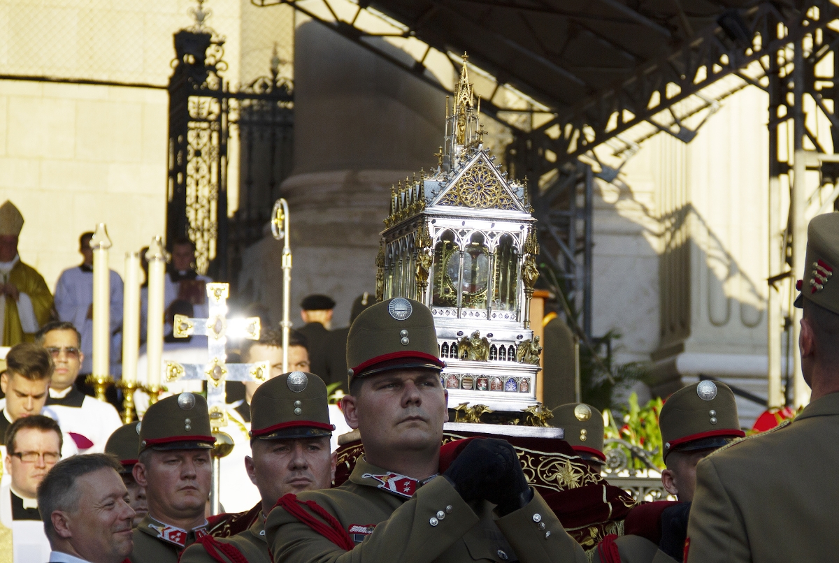 Szent Jobb körmenet Budapesten