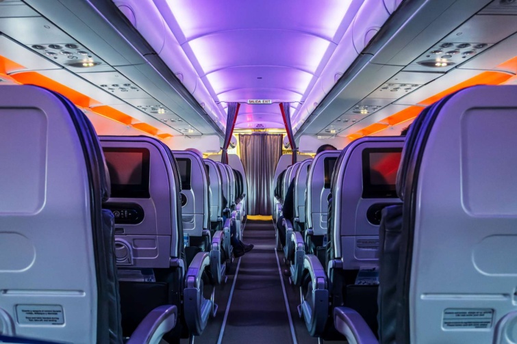 Repülőgép kabin ülésekkel