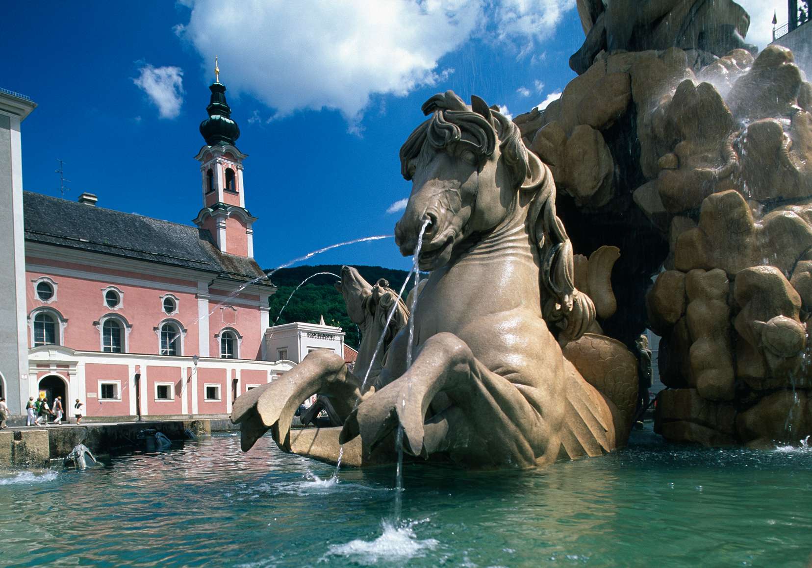 Lószobor Salzburgban