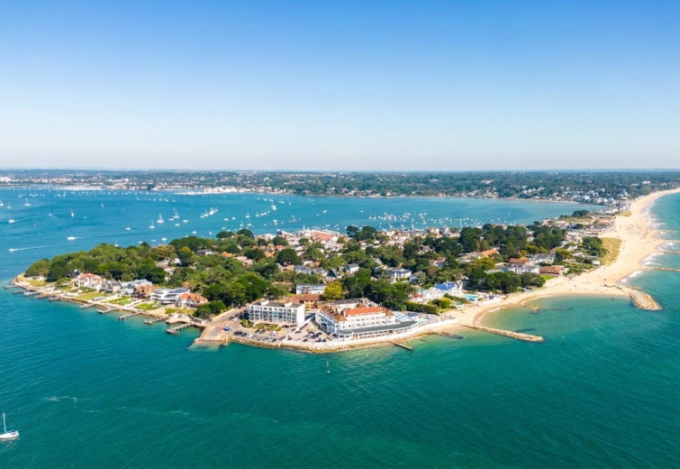 Sandbanks városa Dorsetnél