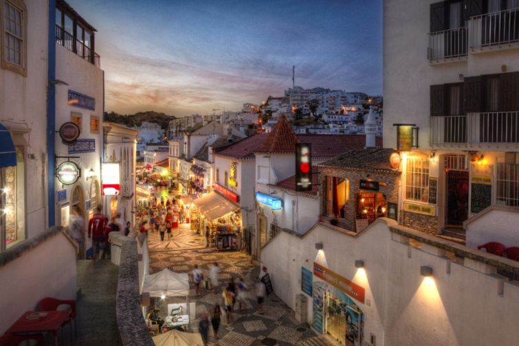 Albufeira, Portugália üdülővárosa